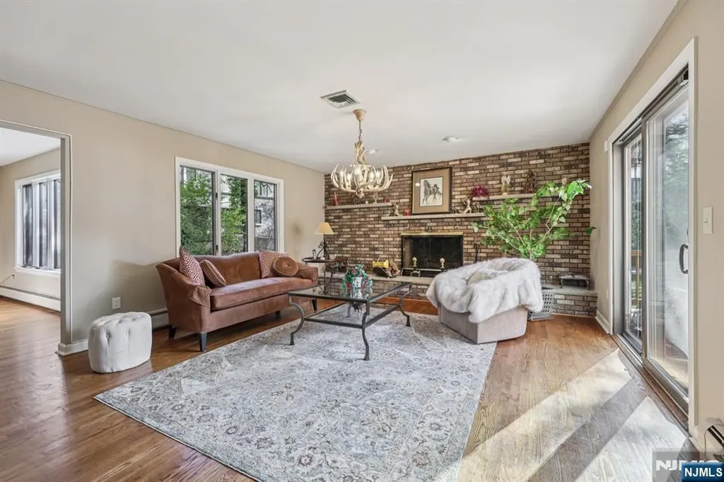 76 Church Street Alpine NJ 07620