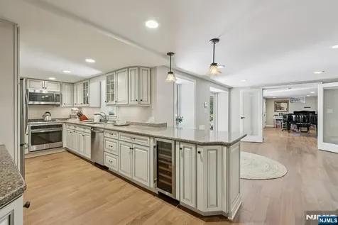 76 Church Street Alpine NJ 07620