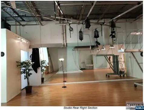 610 Broad Avenue Ridgefield NJ 07657