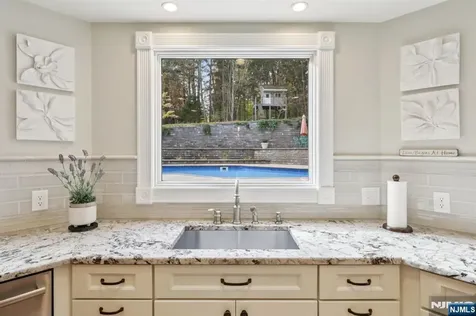 3 Stephens Lake Road Wanaque NJ 07465