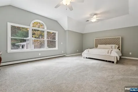 3 Stephens Lake Road Wanaque NJ 07465