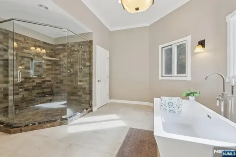 3 Stephens Lake Road Wanaque NJ 07465