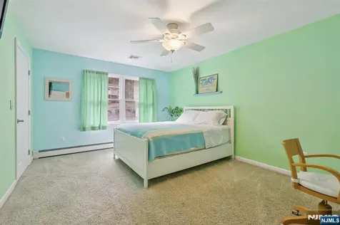 3 Stephens Lake Road Wanaque NJ 07465
