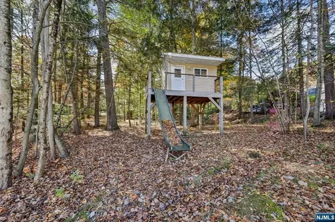 3 Stephens Lake Road Wanaque NJ 07465