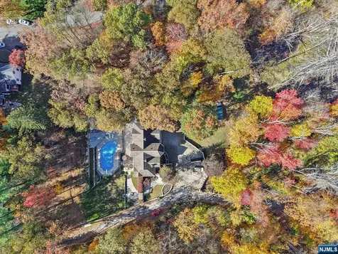 3 Stephens Lake Road Wanaque NJ 07465