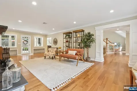 3 Stephens Lake Road Wanaque NJ 07465