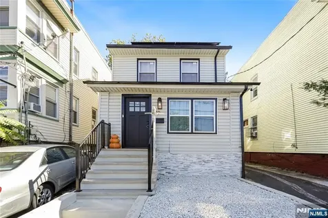 170 Clinton Place Newark NJ 07112