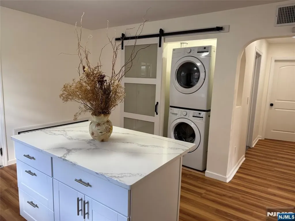 28 Norwood Clifton NJ 07011
