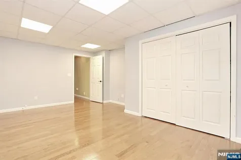 28 Woods Edge Road Old Tappan NJ 07675