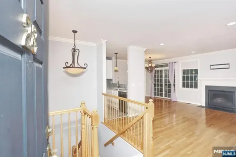 28 Woods Edge Road Old Tappan NJ 07675