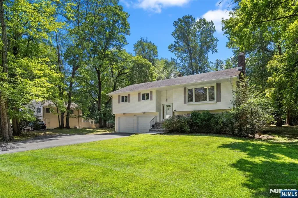 356 Allendale Avenue Allendale NJ 07401