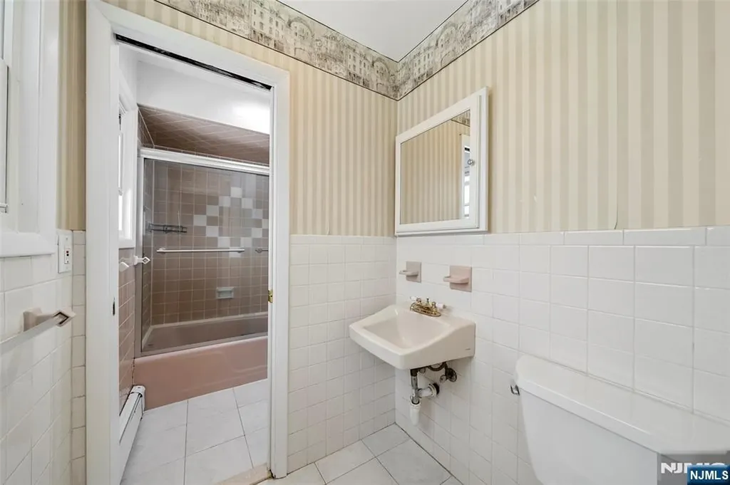 356 Allendale Avenue Allendale NJ 07401