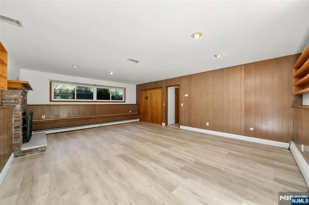 356 Allendale Avenue Allendale NJ 07401