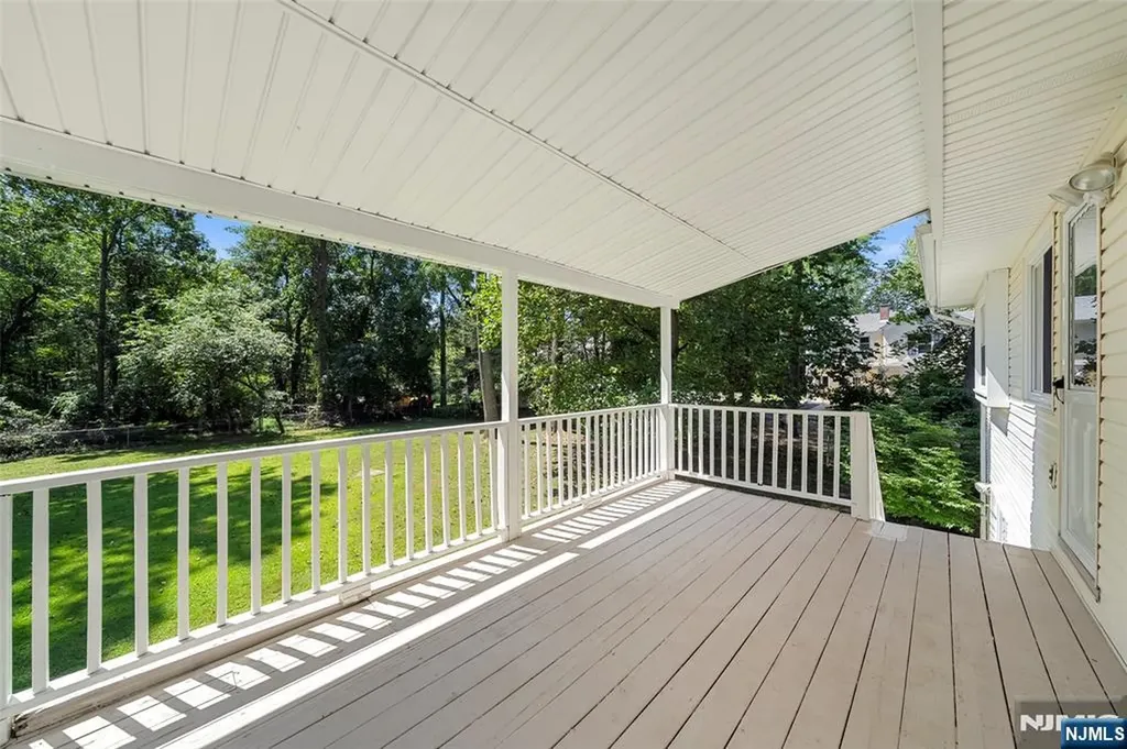 356 Allendale Avenue Allendale NJ 07401