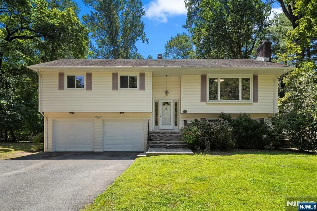 356 Allendale Avenue Allendale NJ 07401