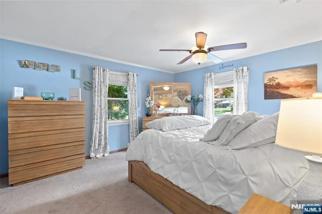 148 Vreeland Avenue Bloomingdale NJ 07403