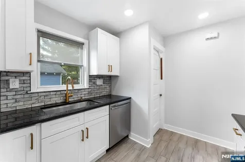 177 Pierrepont Avenue Rutherford NJ 07070
