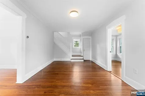 177 Pierrepont Avenue Rutherford NJ 07070