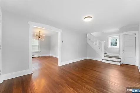 177 Pierrepont Avenue Rutherford NJ 07070