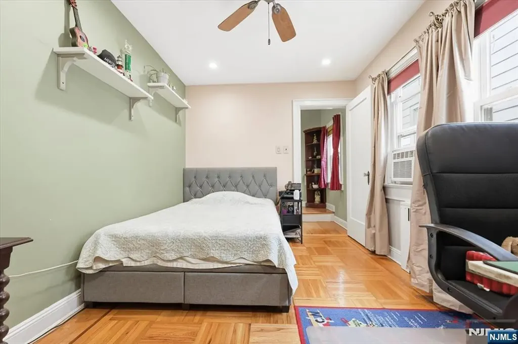 118 Avenue B Bayonne NJ 07002