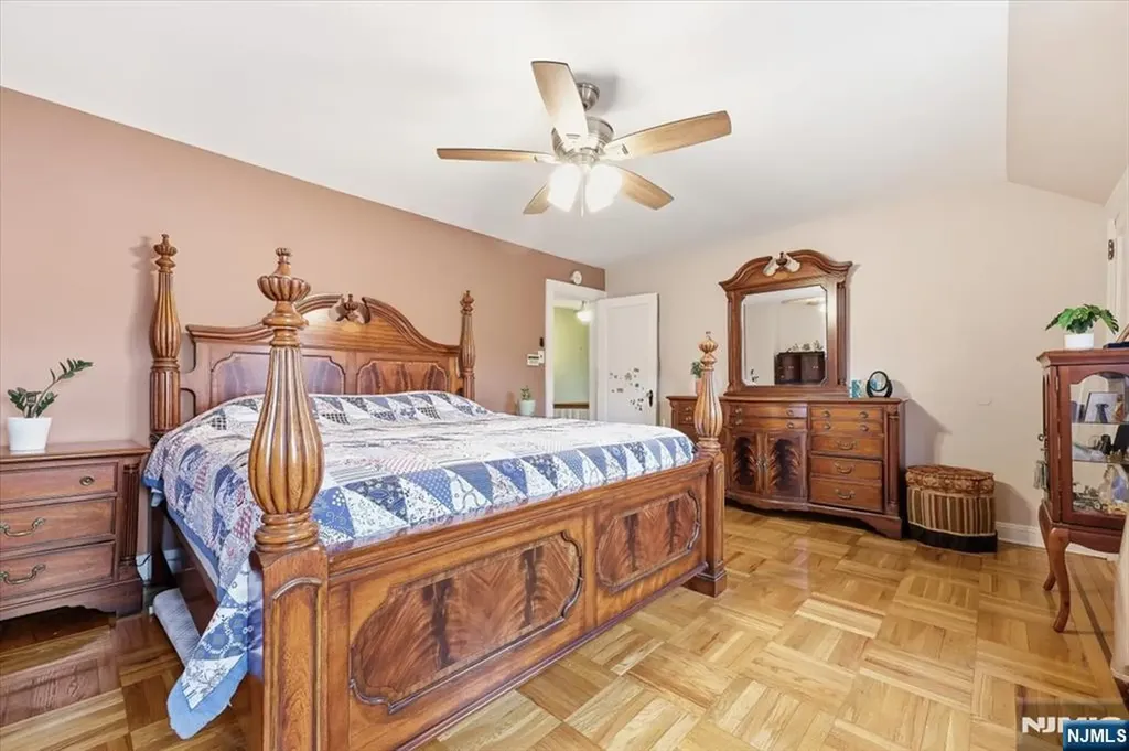 118 Avenue B Bayonne NJ 07002