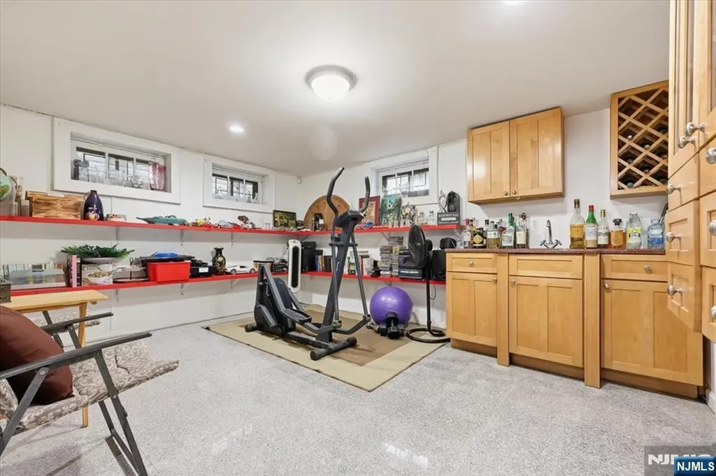 118 Avenue B Bayonne NJ 07002