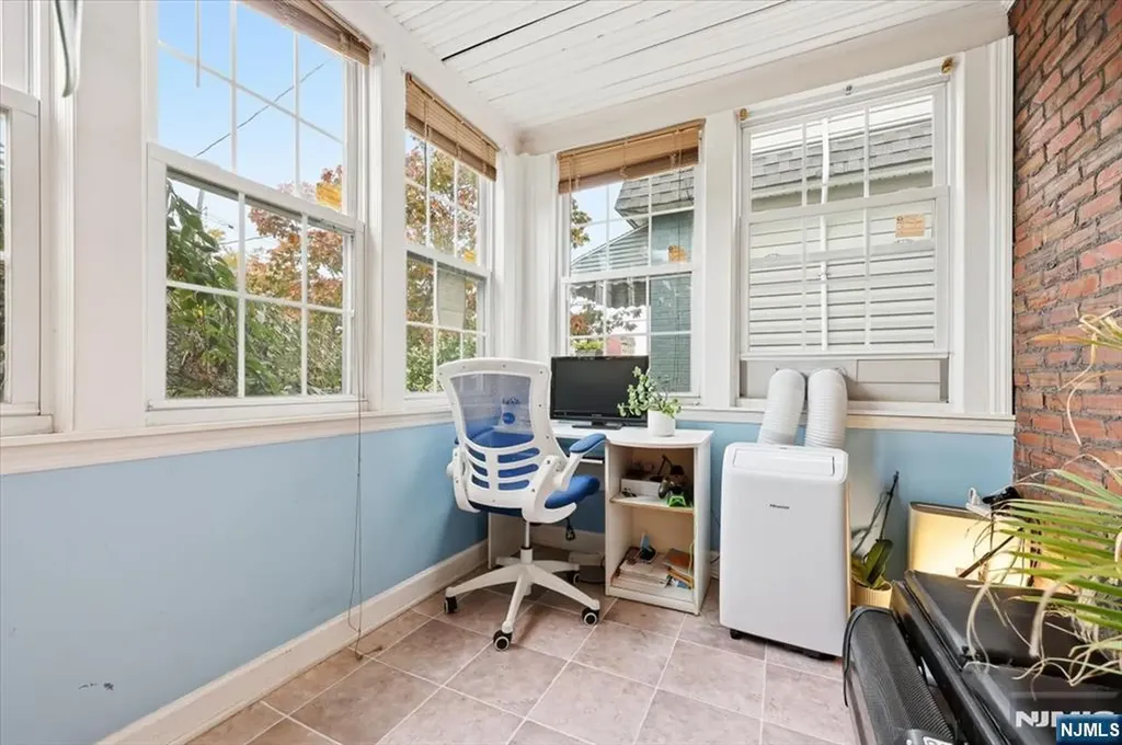 118 Avenue B Bayonne NJ 07002