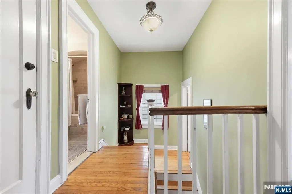 118 Avenue B Bayonne NJ 07002