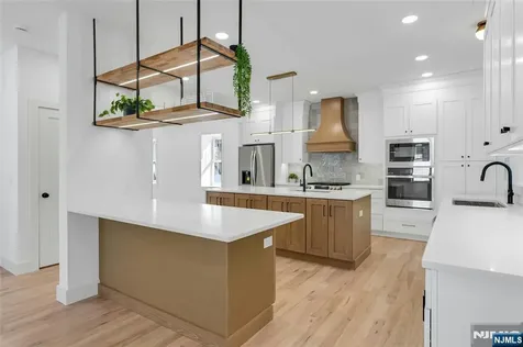 264 Merrison Street Teaneck NJ 07666