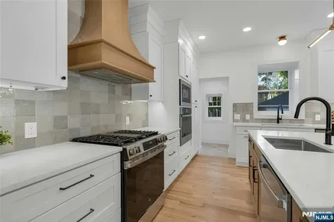 264 Merrison Street Teaneck NJ 07666