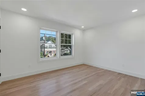 264 Merrison Street Teaneck NJ 07666