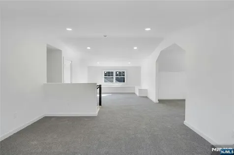 264 Merrison Street Teaneck NJ 07666