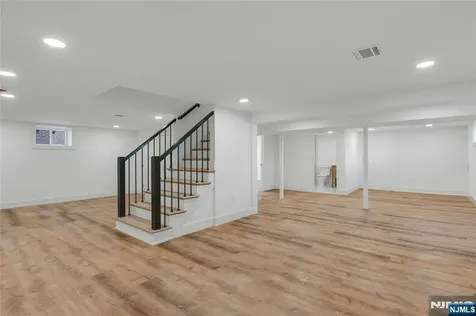 264 Merrison Street Teaneck NJ 07666