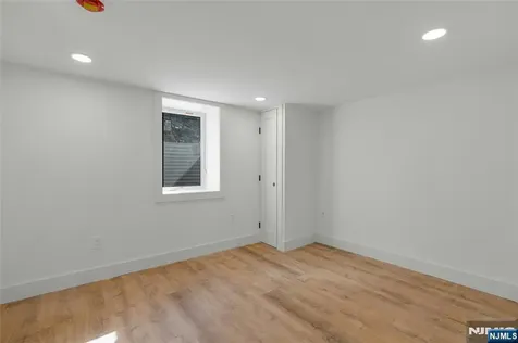 264 Merrison Street Teaneck NJ 07666
