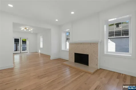 264 Merrison Street Teaneck NJ 07666