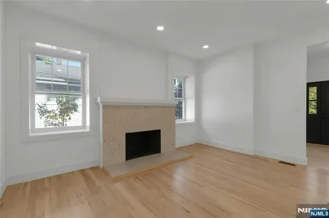 264 Merrison Street Teaneck NJ 07666