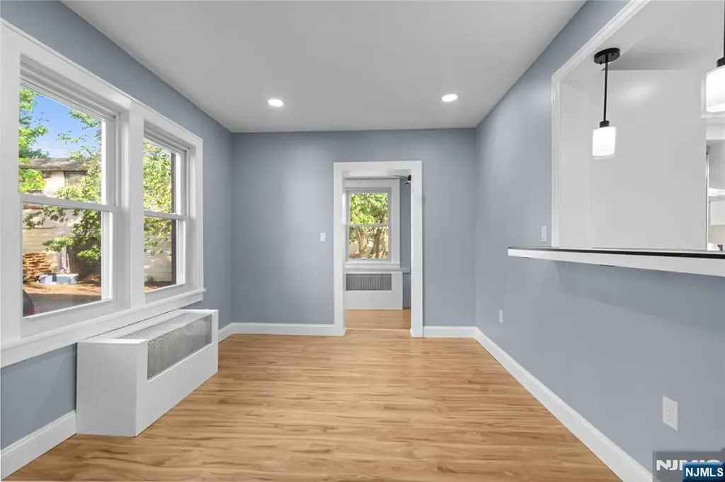 16 Palisade Avenue Bergenfield NJ 07621