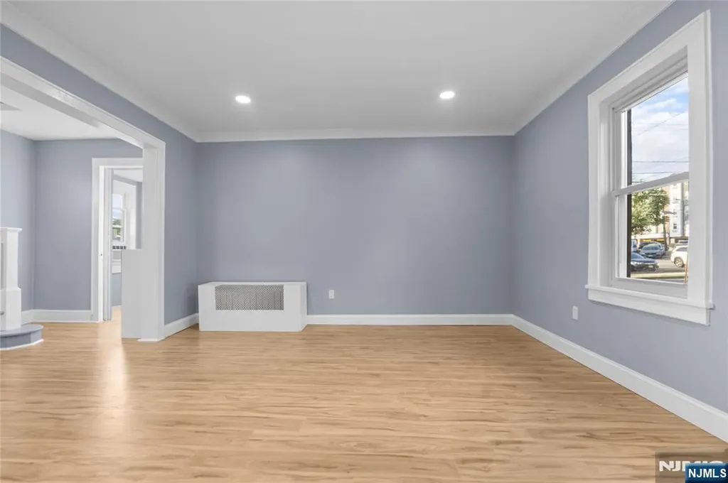 16 Palisade Avenue Bergenfield NJ 07621