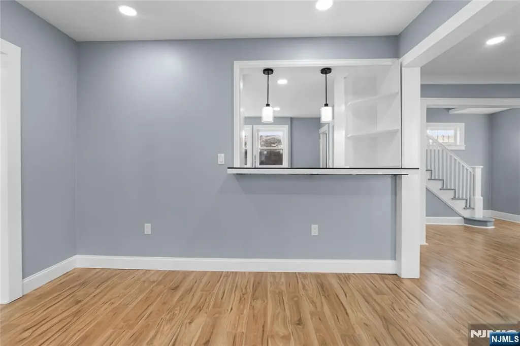 16 Palisade Avenue Bergenfield NJ 07621