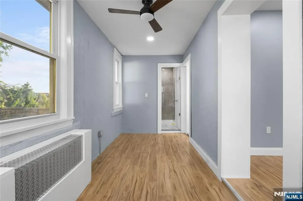 16 Palisade Avenue Bergenfield NJ 07621