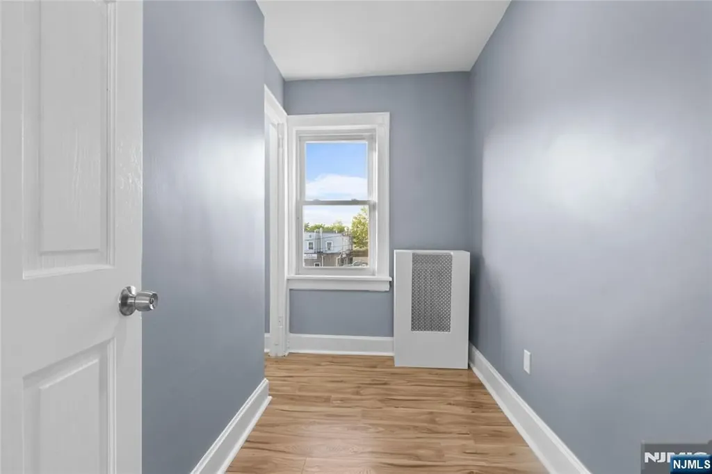 16 Palisade Avenue Bergenfield NJ 07621