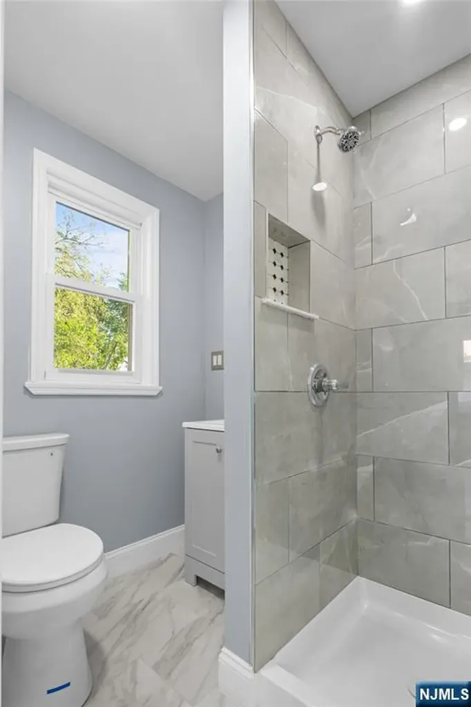 16 Palisade Avenue Bergenfield NJ 07621