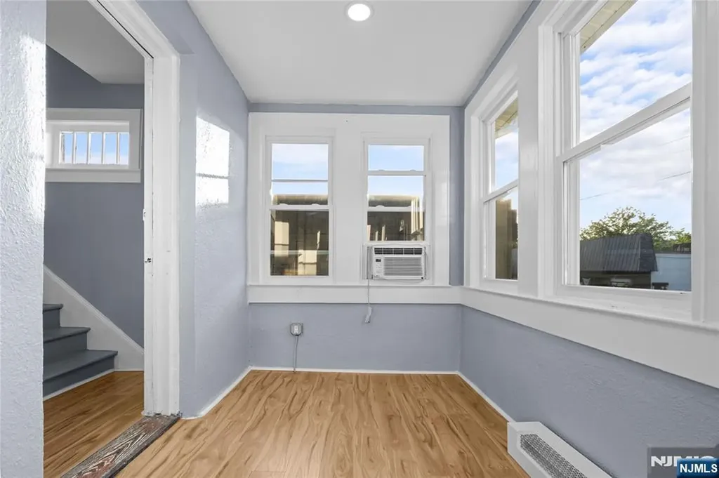 16 Palisade Avenue Bergenfield NJ 07621