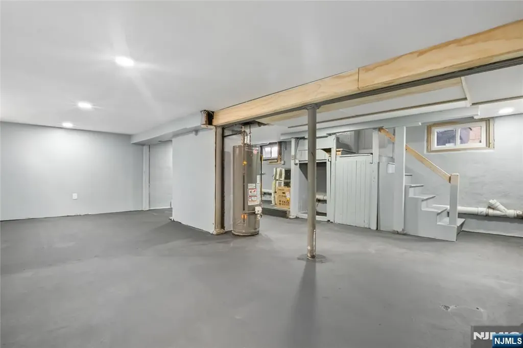 16 Palisade Avenue Bergenfield NJ 07621