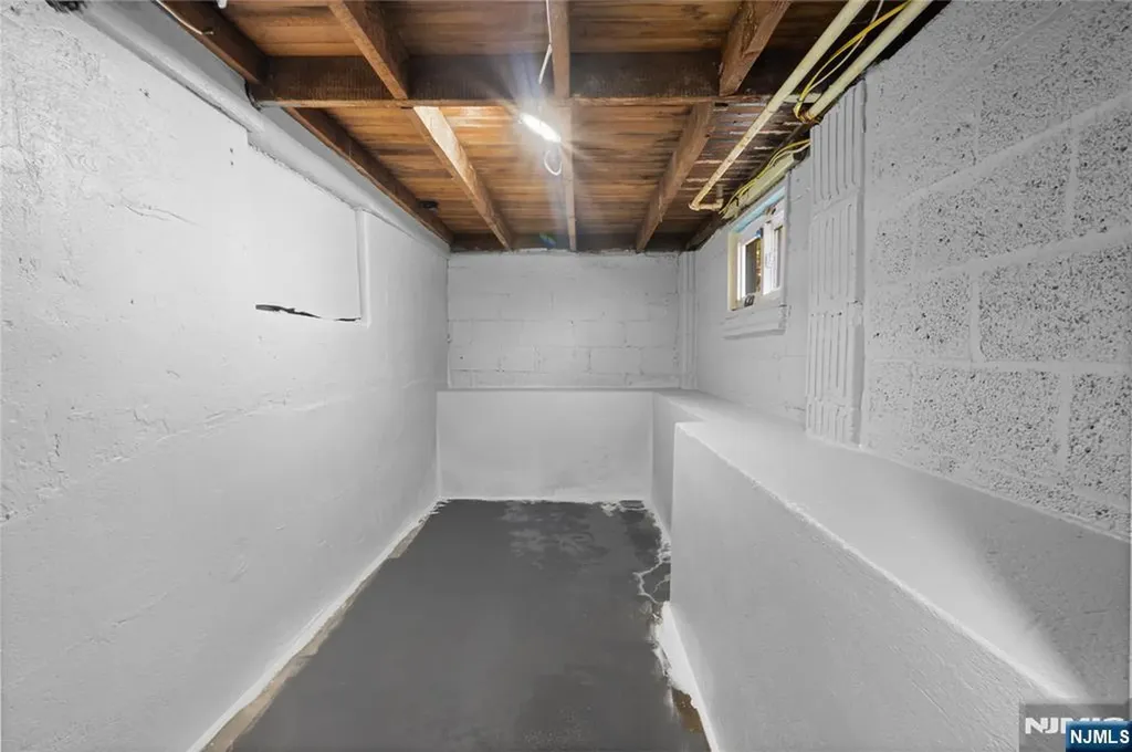 16 Palisade Avenue Bergenfield NJ 07621