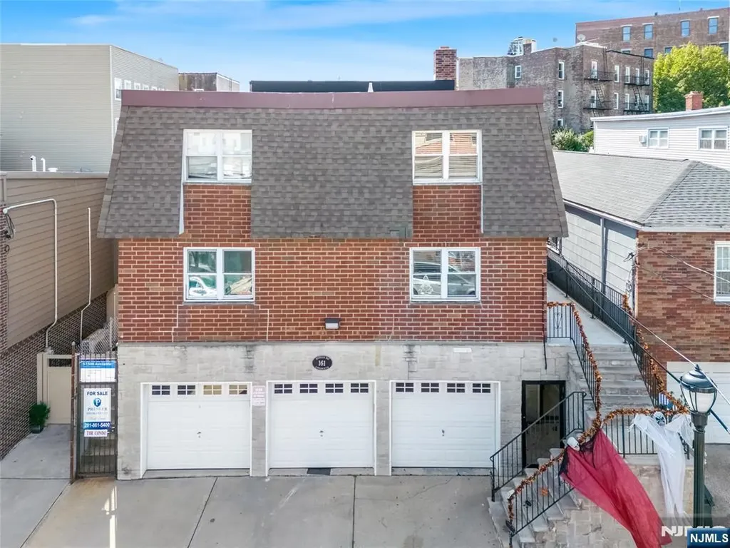 161 18th Street Union City NJ 07087