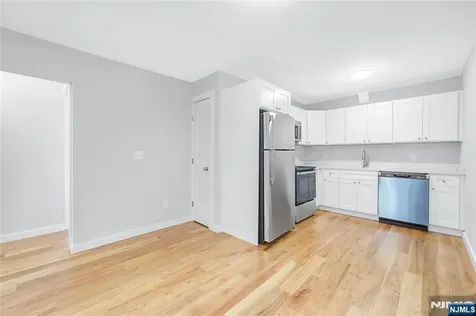 161 18th Street Union City NJ 07087