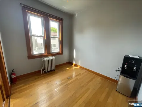390 Delano Place Fairview NJ 07022