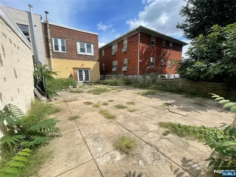 390 Delano Place Fairview NJ 07022
