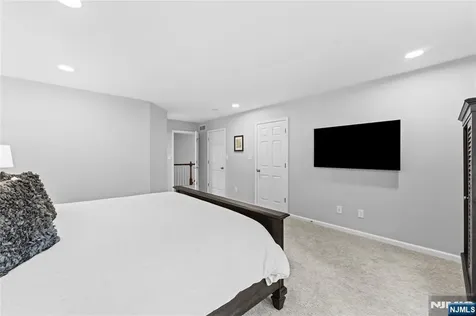 4 Mcmanus Court West Orange NJ 07052